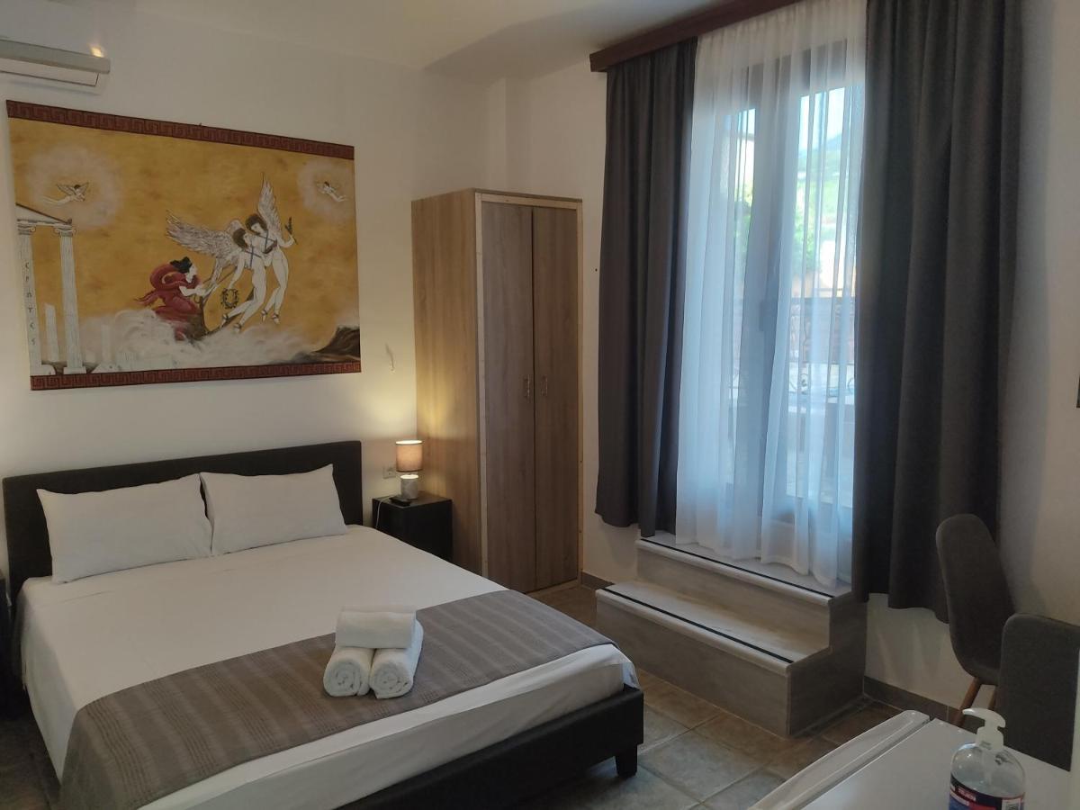 Xenonas Κithαiron Hotel Vília Екстериор снимка
