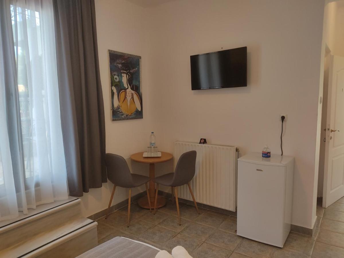 Xenonas Κithαiron Hotel Vília Екстериор снимка