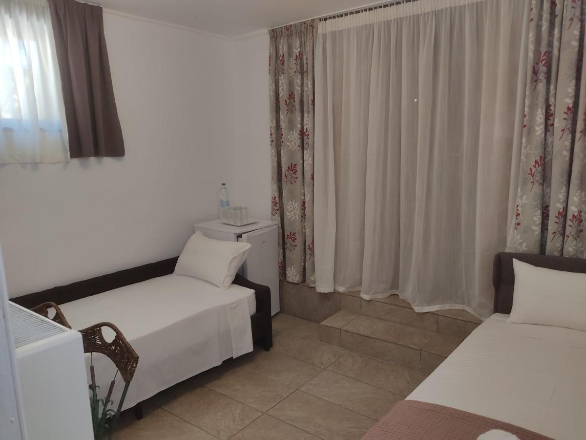 Xenonas Κithαiron Hotel Vília Екстериор снимка