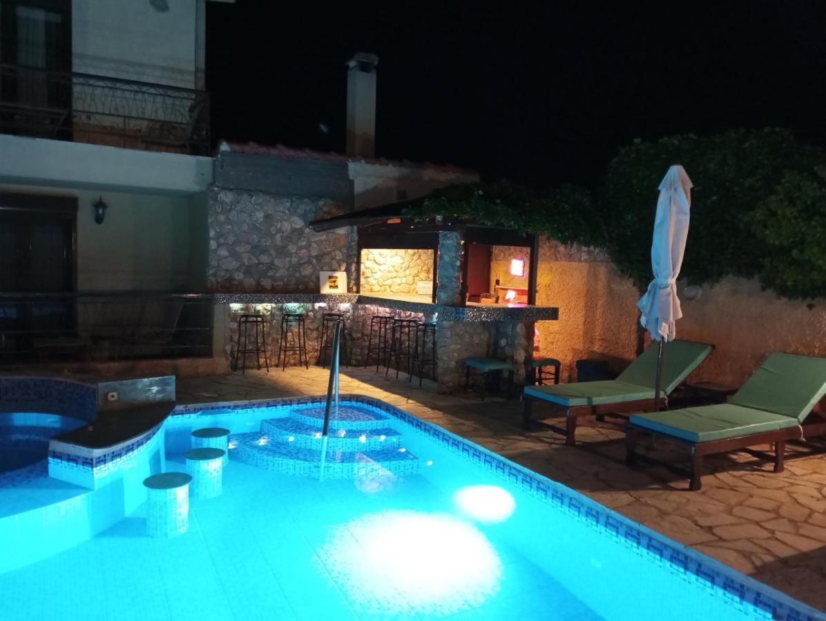 Xenonas Κithαiron Hotel Vília Екстериор снимка