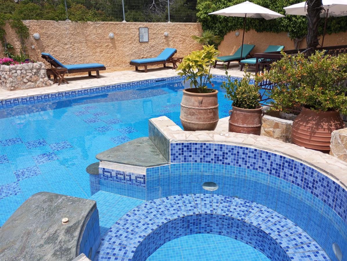 Xenonas Κithαiron Hotel Vília Екстериор снимка