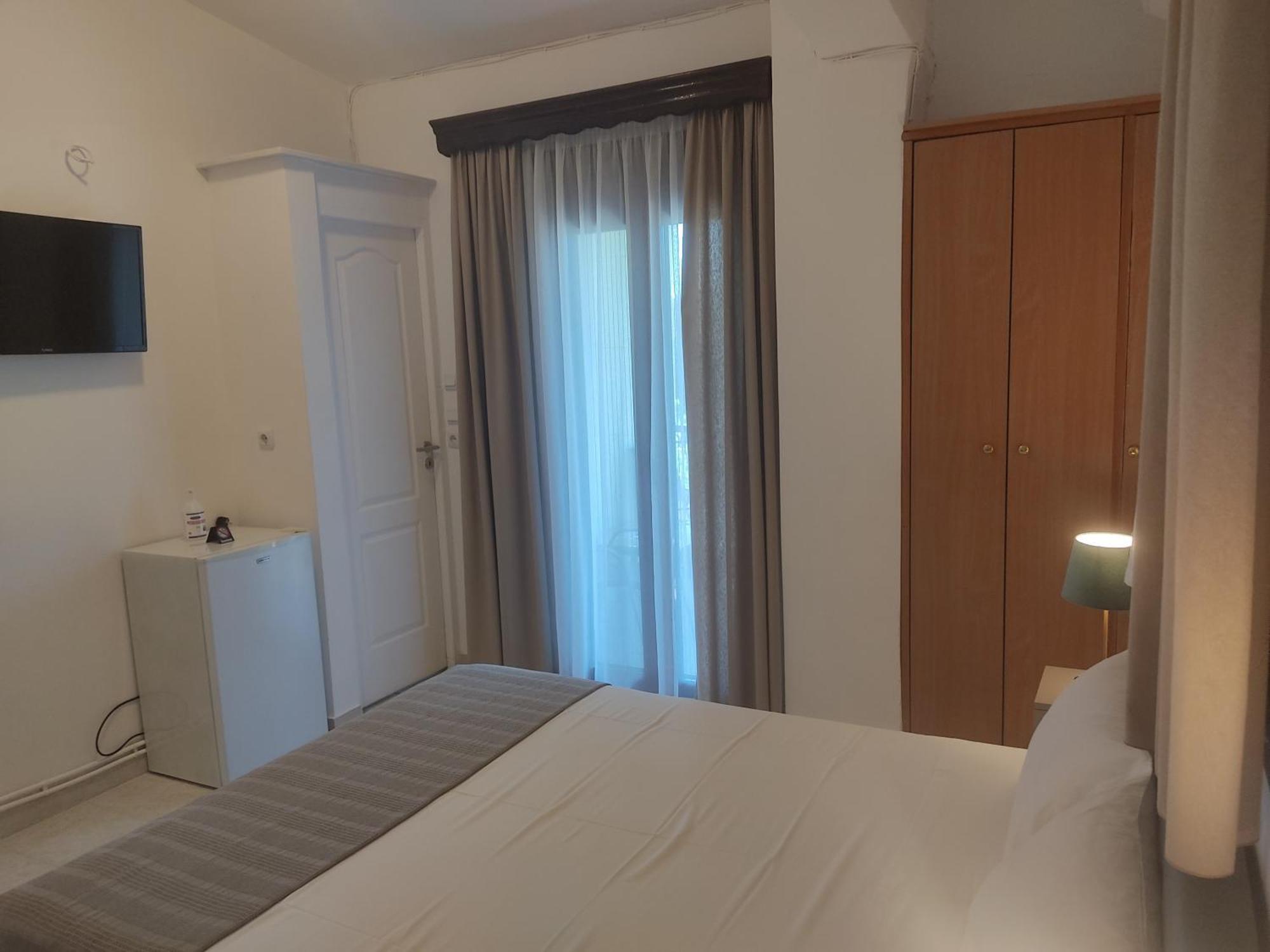 Xenonas Κithαiron Hotel Vília Екстериор снимка